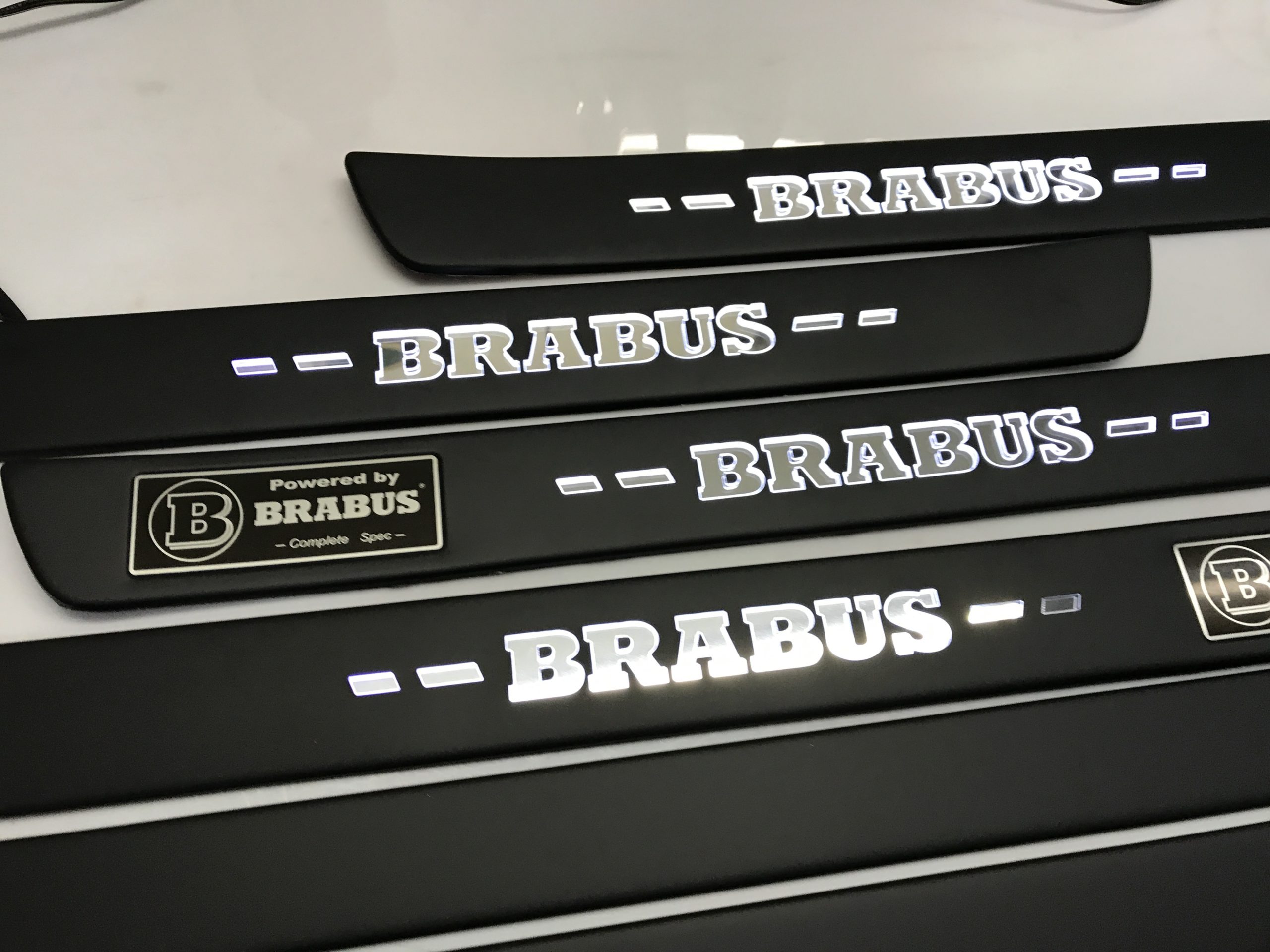 drezcar.com door sills brabus black white mercedes w222 2
