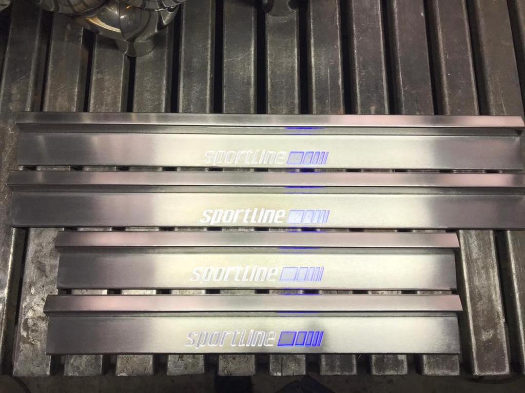 drezcar.com door sills sportline mercedes w124 lights 2