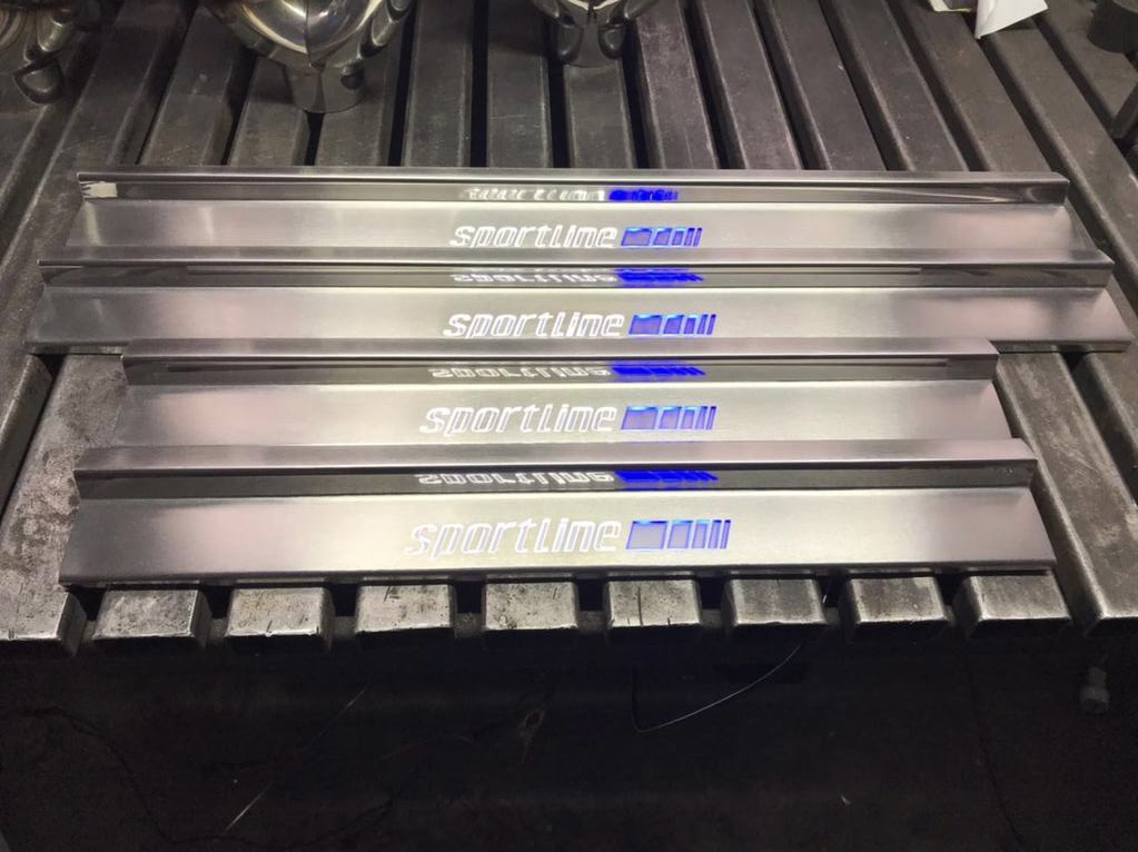 drezcar.com door sills sportline mercedes w124 lights 3 drezcar.com door sills sportline mercedes w124 lights 3