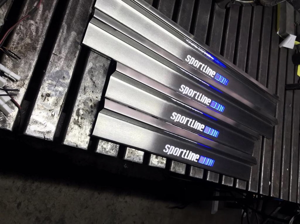 drezcar.com door sills sportline mercedes w124 lights 4