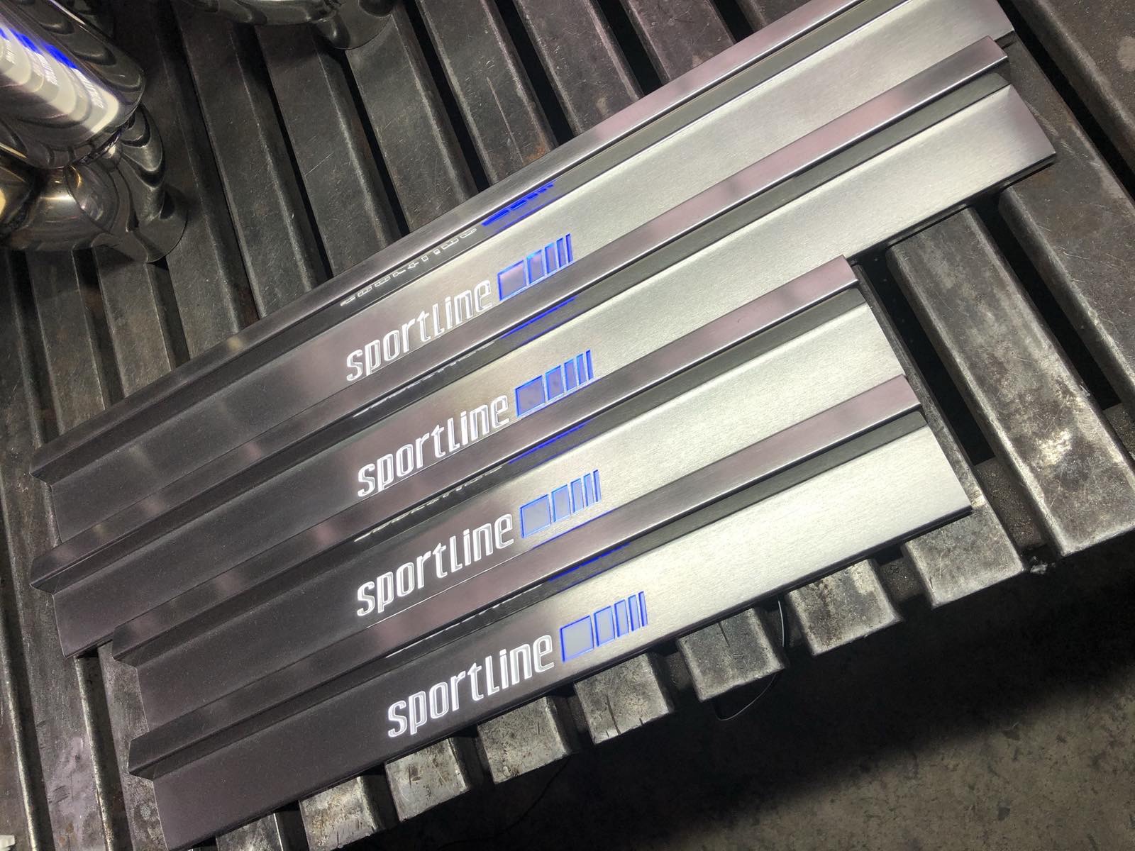drezcar.com door sills sportline mercedes w124 lights 5