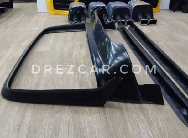 Smiling Benz Body kit Mercedes-Benz W123 AMG. — Drezcar