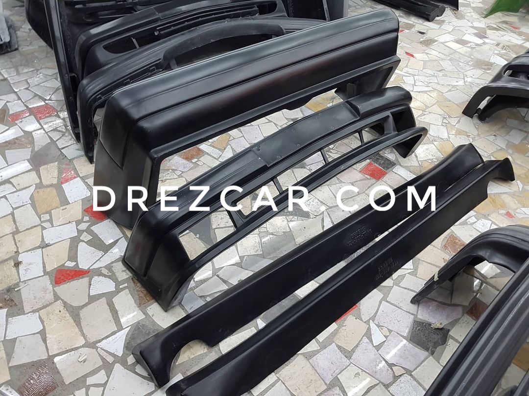 Mercedes-Benz W124 Brabus body kit.